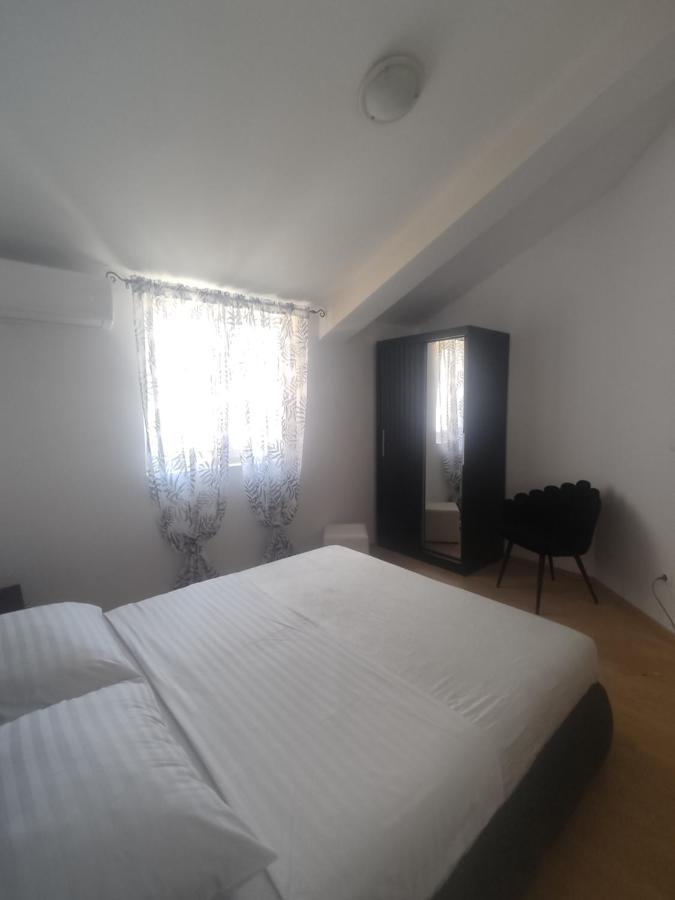 Apartments Villa Dalmatina 沃迪切 外观 照片