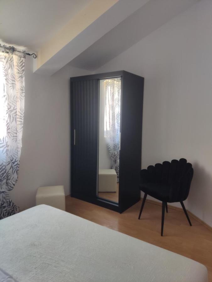 Apartments Villa Dalmatina 沃迪切 外观 照片