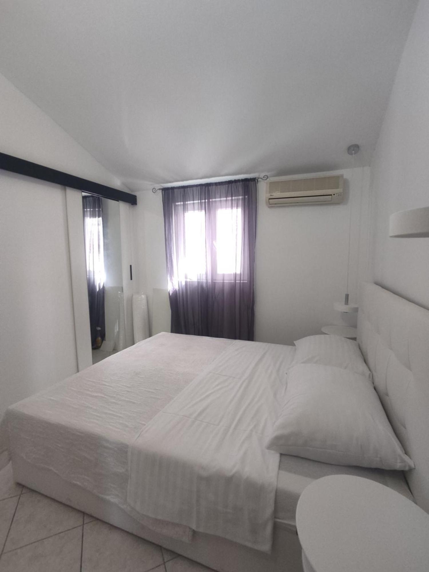 Apartments Villa Dalmatina 沃迪切 外观 照片