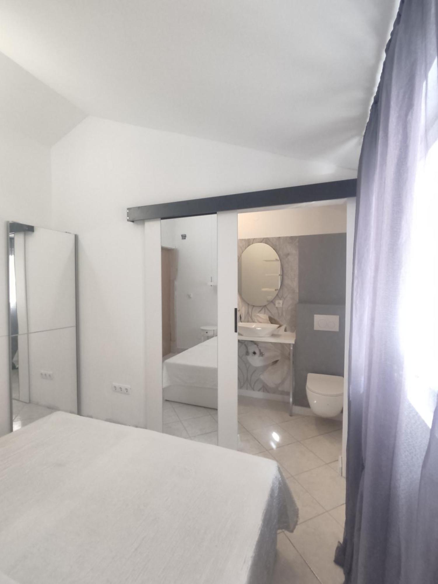 Apartments Villa Dalmatina 沃迪切 外观 照片
