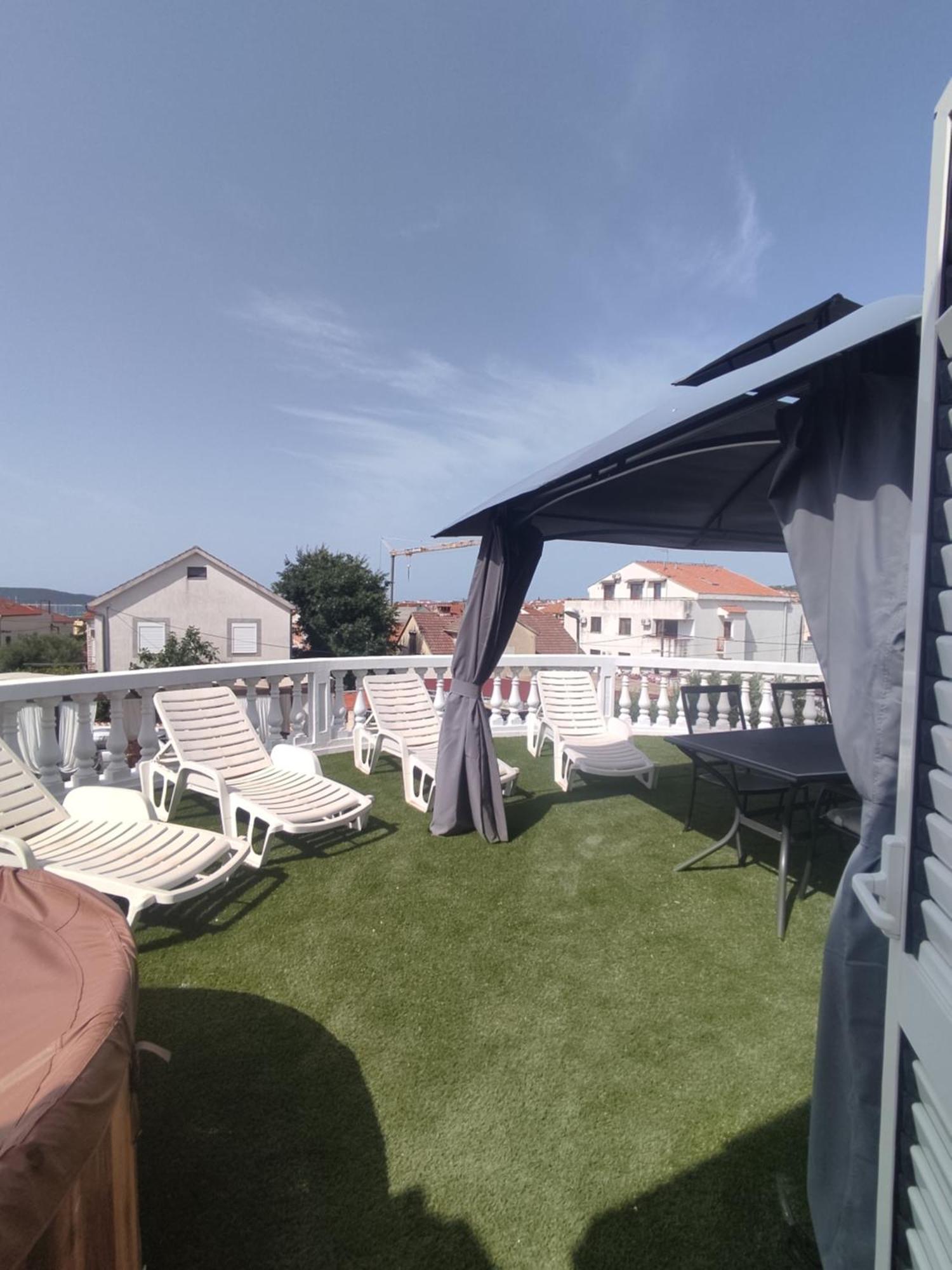 Apartments Villa Dalmatina 沃迪切 外观 照片