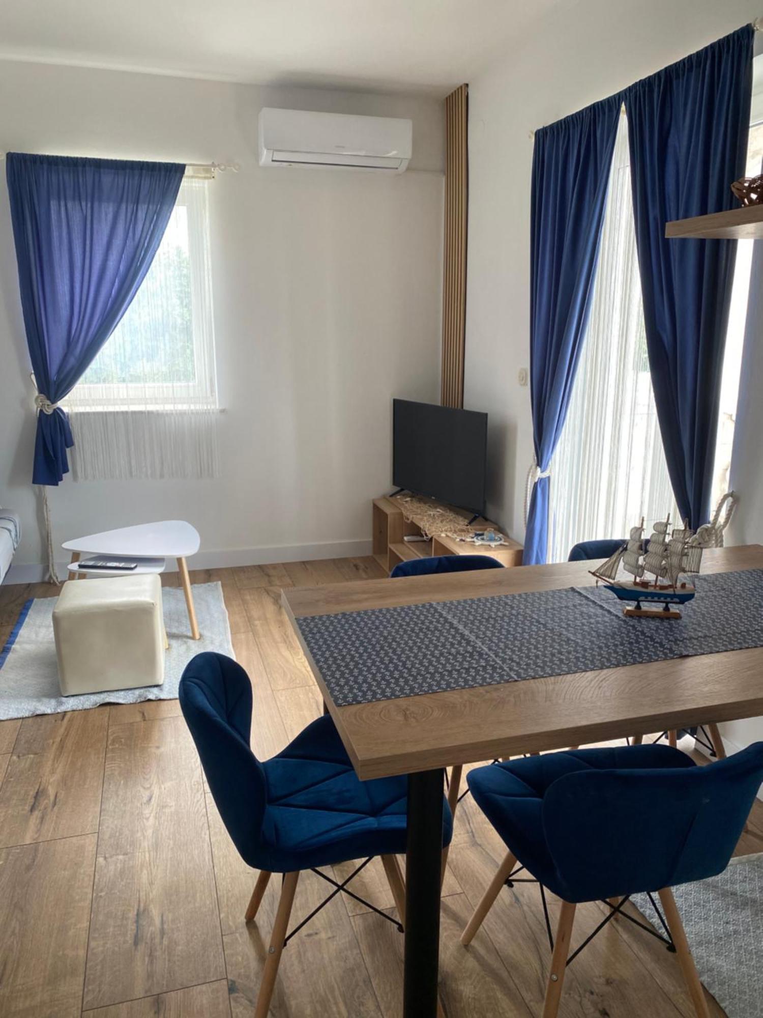 Apartments Villa Dalmatina 沃迪切 外观 照片