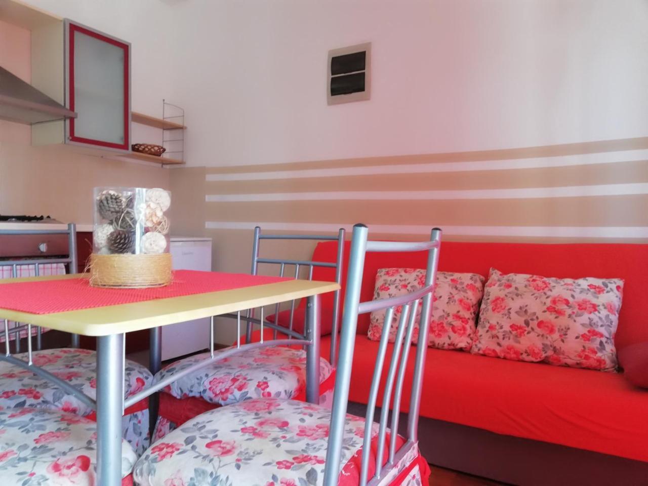 Apartments Villa Dalmatina 沃迪切 外观 照片